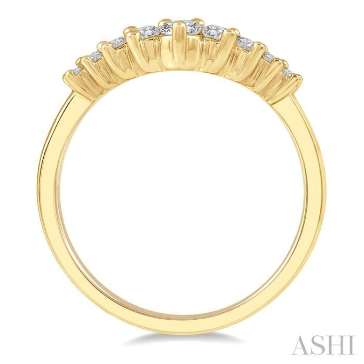 1/3 ctw Chevron Round Cut Diamond Fashion Ring in 14K Yellow Gold