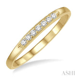 1/10 ctw 7 Stone Round Cut Diamond Wedding Band in 14K Yellow Gold
