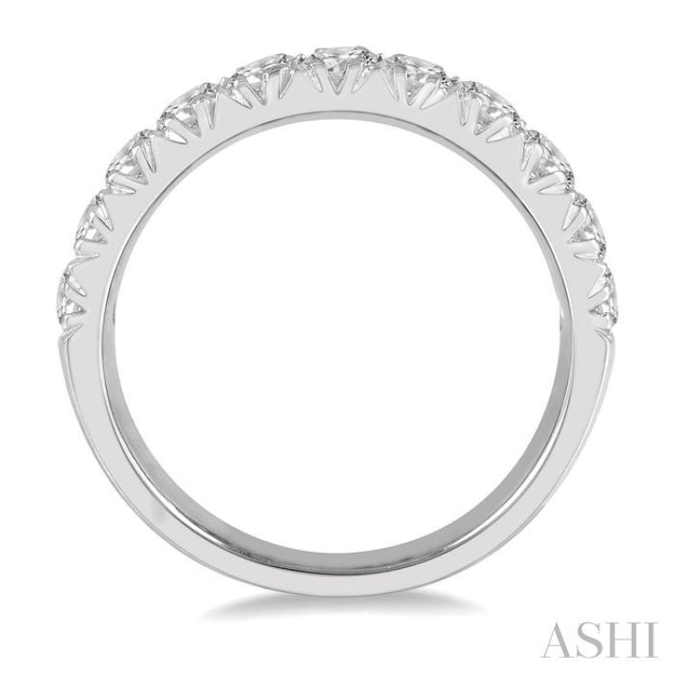 1 ctw 11 Stone Round Cut Diamond Wedding Band in Platinum