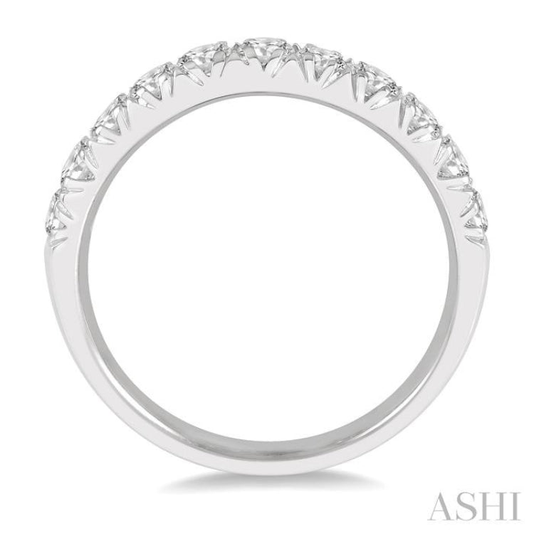 3/4 ctw 11 Stone Round Cut Diamond Wedding Band in Platinum