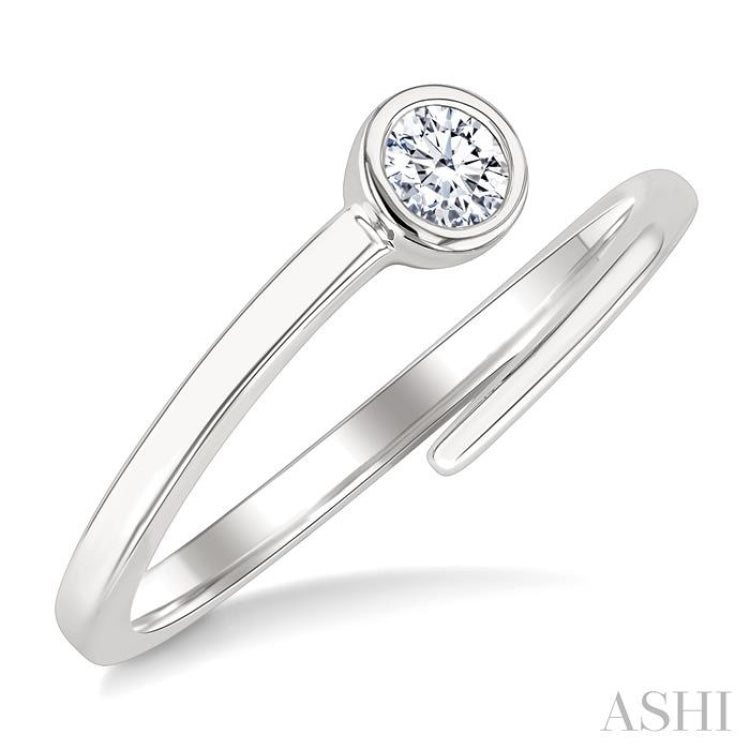 1/6 Ctw Split Bypass Bezel Set Round Cut Diamond Fashion Ring in 14K White Gold