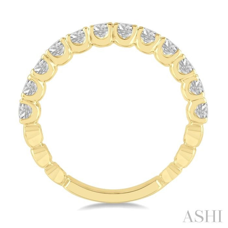 1 Ctw Lattice Round Cut Diamond Wedding Band in 14K Yellow Gold