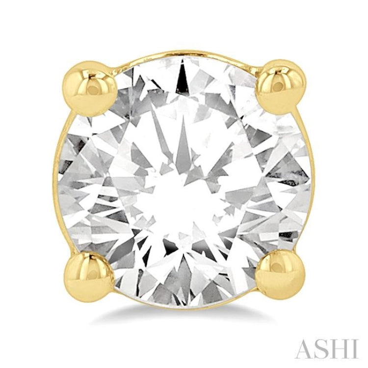 1 1/4 Ctw Round Cut Diamond Stud Earrings in 14K Yellow Gold