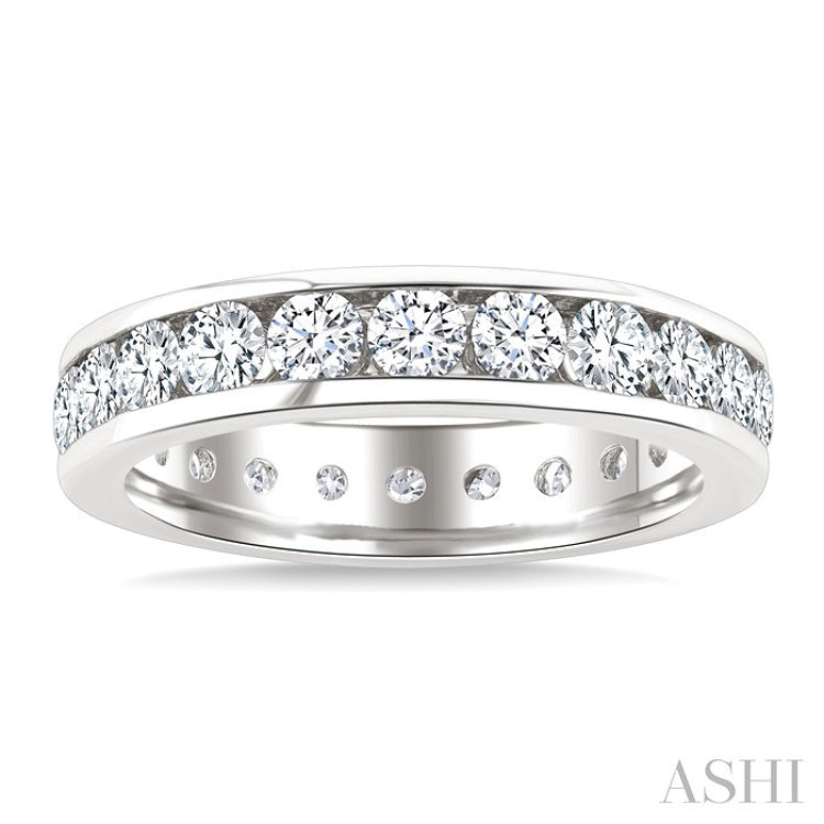 2 Ctw Channel Set Round Cut Diamond Eternity Wedding Band in 14K White Gold