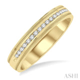 1/4 Ctw Parallel Milgrain & Niched Center Round Cut Diamond Men's Wedding Band in 14K Yellow Gold