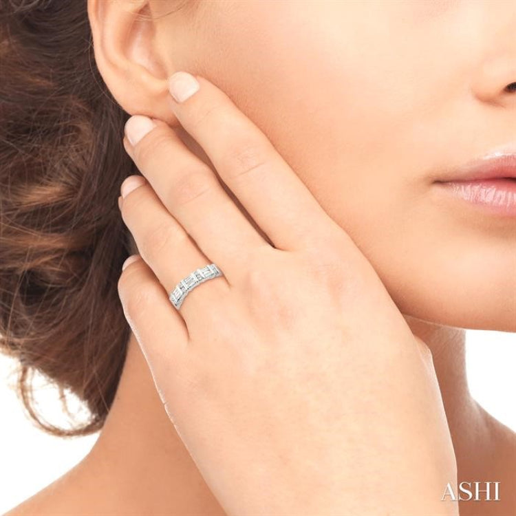 1 ctw Baguette and Round Cut Diamond Fashion Band in 14K White Gold
