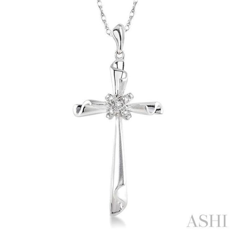 1/20 ctw Round Cut Diamond Pendant in 14K White Gold with Chain