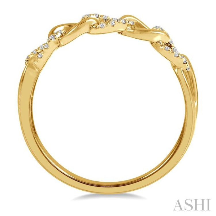 1/10 ctw Curb Round Cut Diamond Ladies Ring in 14K Yellow Gold