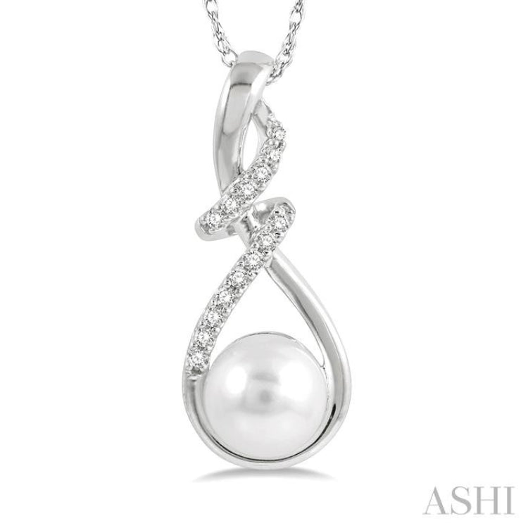 1/10 ctw Round Cut Diamond & 7MM Round Pearl Pendant With Chain in 10K White Gold