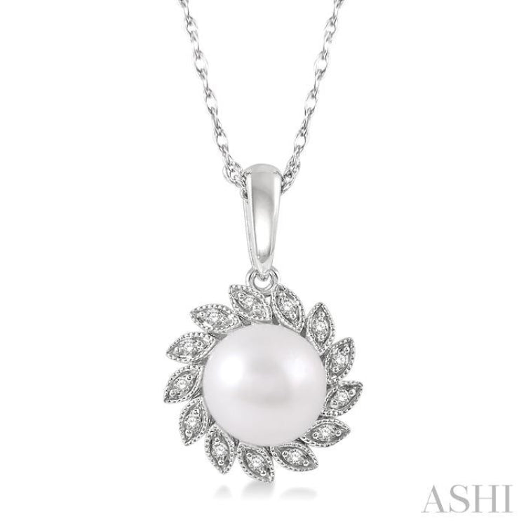 1/10 ctw Sunflower 7x7MM Pearl and Round Cut Diamond Pendant With Chain in 10K White Gold