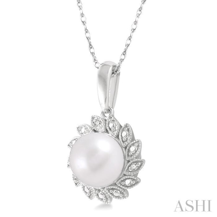 1/10 ctw Sunflower 7x7MM Pearl and Round Cut Diamond Pendant With Chain in 10K White Gold
