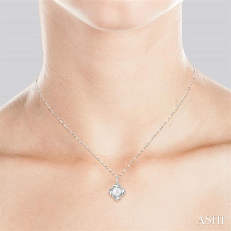 1/50 ctw Swirl Round Cut Diamond & 7x7MM White Pearl Pendant With Chain in Silver