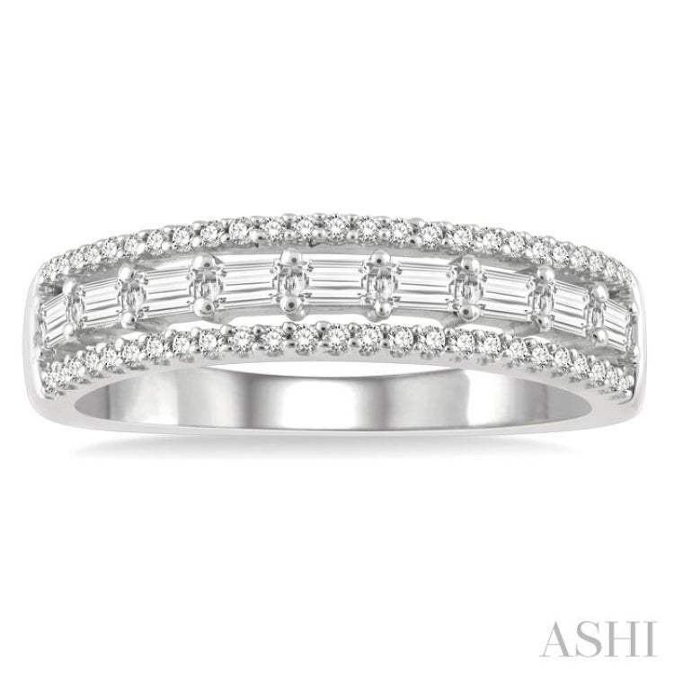 1/2 ctw Triple Row Fusion Baguette and Round Cut Diamond Fashion Band in 14K White Gold