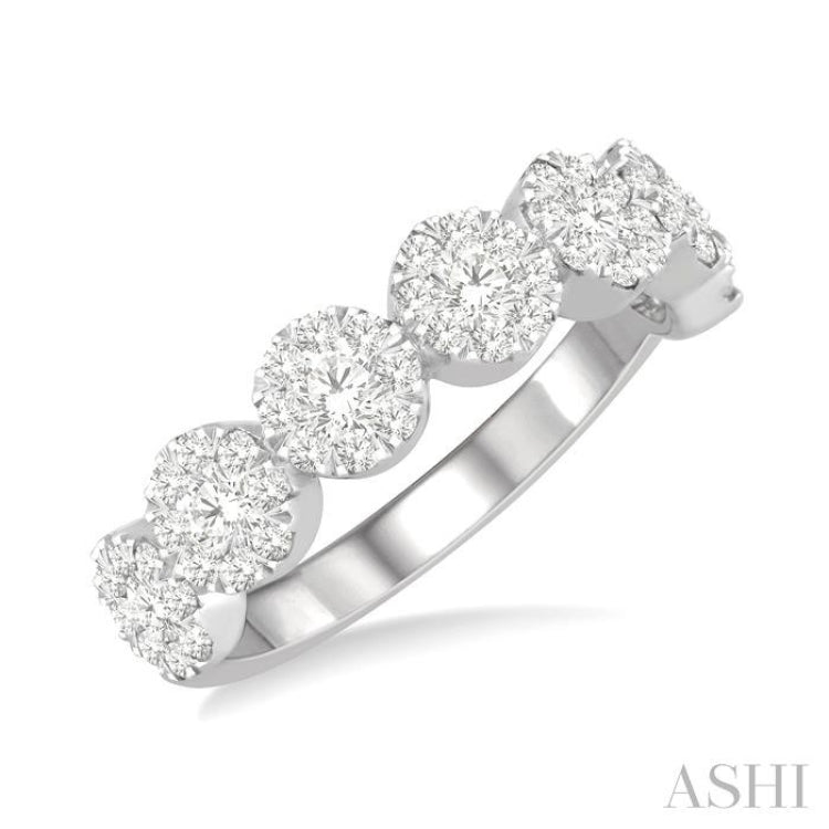 3/4 Ctw Jointed Circular Mount Lovebright Diamond Cluster Band in 14K White Gold