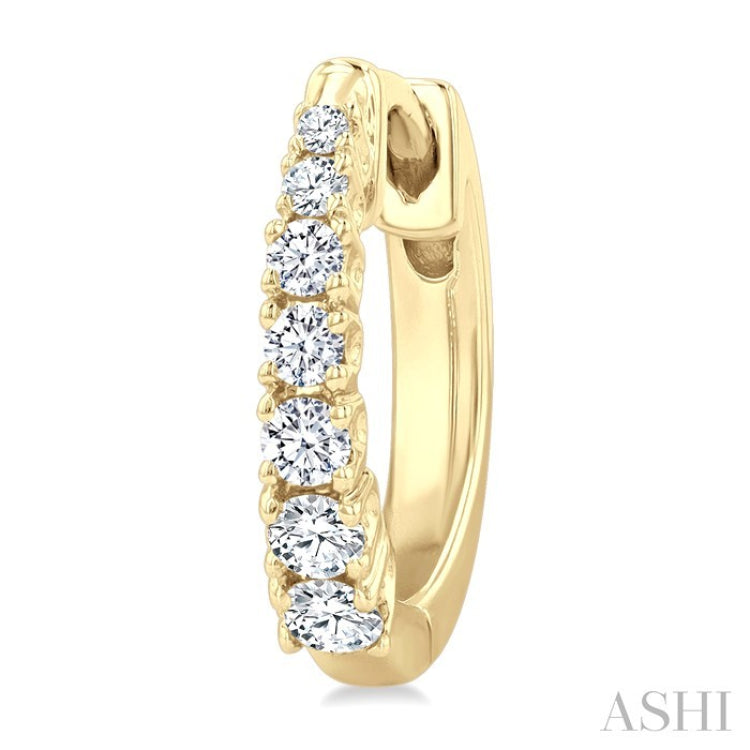 1/4 Ctw Graduated Round Cut Diamond Fashion Huggie Petites in 10K Yellow Gold