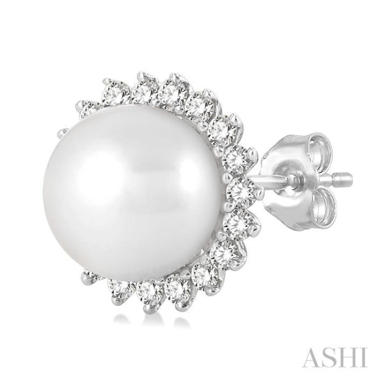 5.5 MM Round Shape Cultured Pearls and 1/6 Ctw Petite Sunflower Round Cut Diamond Fashion Stud Earrings in 10K White Gold