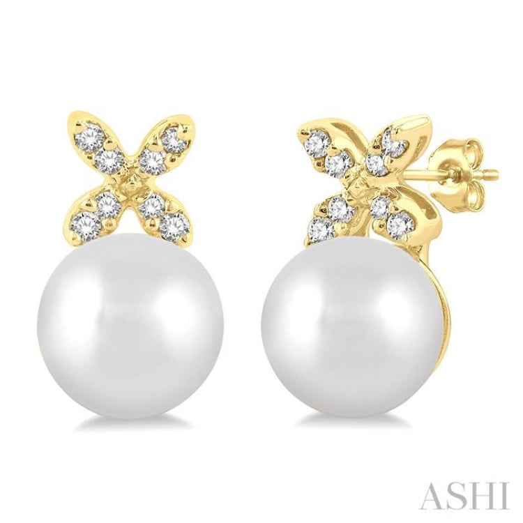 5.5 MM Round Shape Cultured Pearls and 1/20 ctw Petite 4-Petal Flower Round Cut Diamond Fashion Stud Earring in 10K Yellow Gold