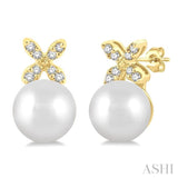 5.5 MM Round Shape Cultured Pearls and 1/20 ctw Petite 4-Petal Flower Round Cut Diamond Fashion Stud Earring in 10K Yellow Gold