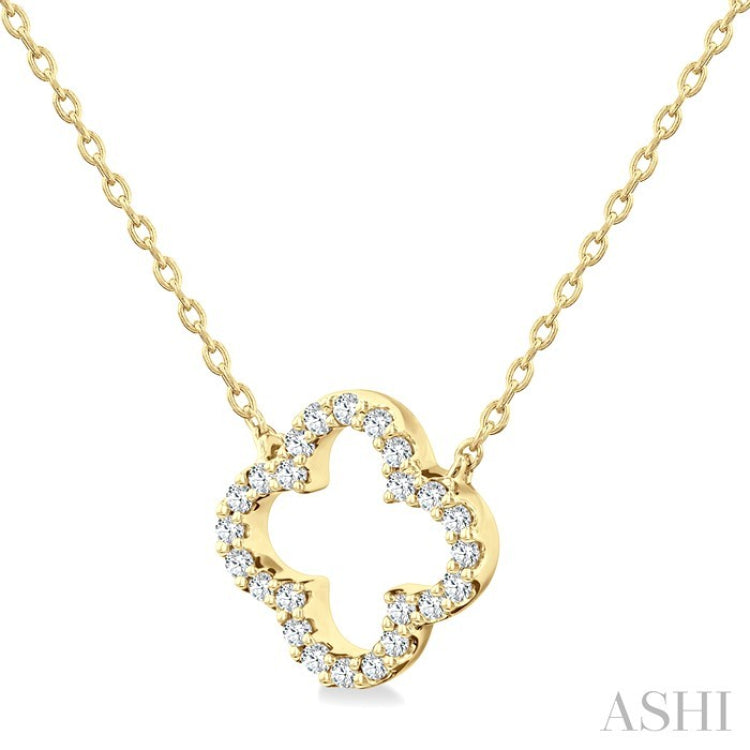 1/8 Ctw Petite Clover Round Cut Diamond Fashion Pendant With Chain in 10K Yellow Gold