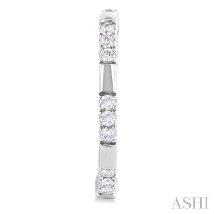 1/4 ctw  Sectioned Round Cut Diamond Fashion Hoop Earring in 14K White Gold