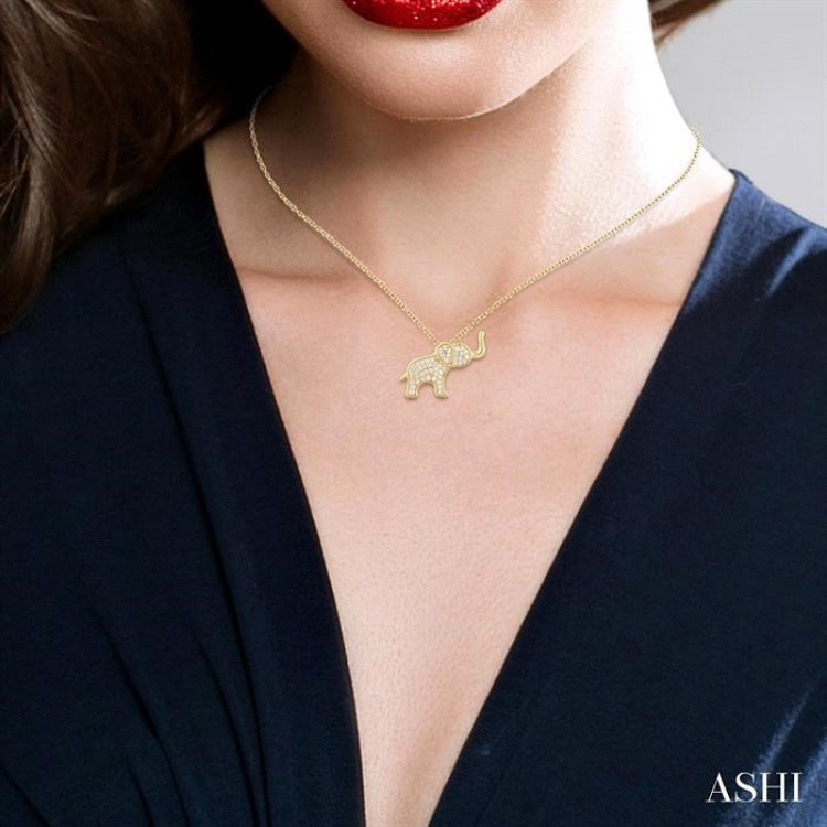 1/6 Ctw Petite Elephant Round Cut Diamond Fashion Pendant With Chain in 10K Yellow Gold