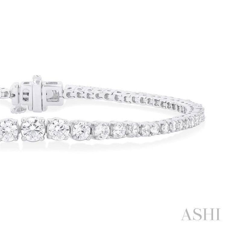 3 ctw Graduated Round Cut Diamond Tennis Bracelet in 14K White Gold