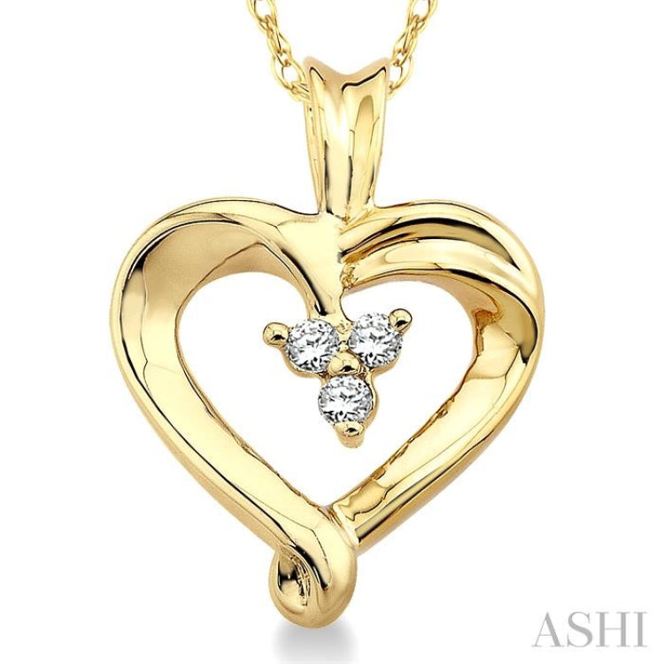 1/20 ctw Round Cut Diamond Heart Pendant in 10K Yellow Gold with Chain