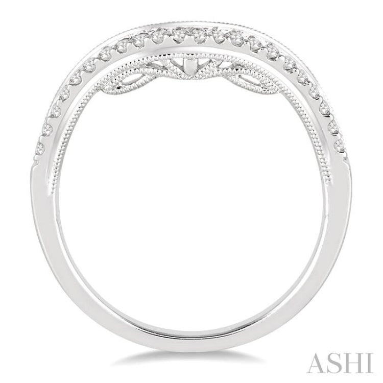 1/6 ctw Round Cut Diamond Wedding Band in 14K White Gold