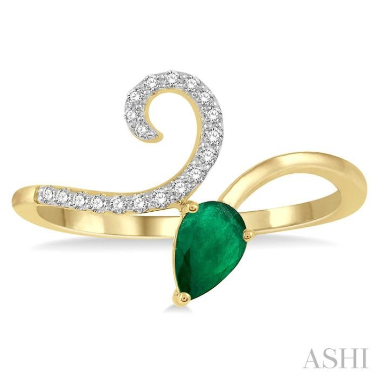 1/10 Ctw Pear Shape 6x4mm Emerald & Round Cut Diamond Precious Ring in 10K Yellow Gold