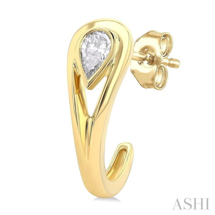 1/3 Ctw Pear Cut Diamond Half Hoop Fashion Earrings in 14K Yellow Gold