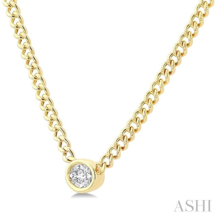1/5 Ctw Bezel Set Oval Cut Diamond Curb Link Fashion Necklace in 14K Yellow Gold