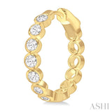 1.00CTRDDM ROUND BEZEL HOOP ER YG 14K G*