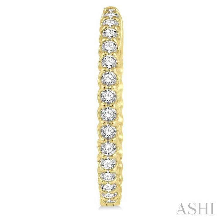 1 1/2 ctw Inside-Out Round Cut Diamond Hoop Earrings in 14K Yellow Gold