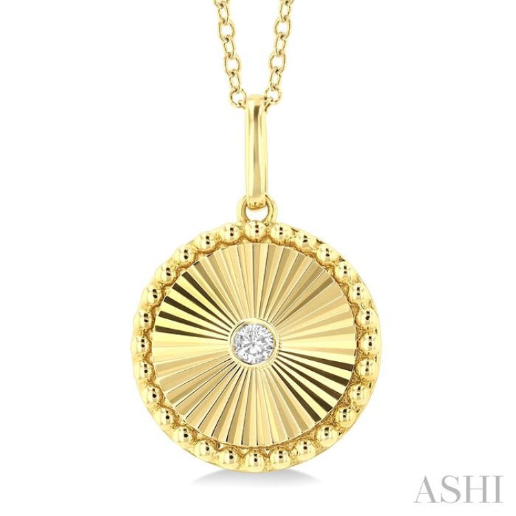 1/20 ctw Fluted Medallion Round Cut Diamond Fashion Pendant With Chain in 14K Yellow Gold
