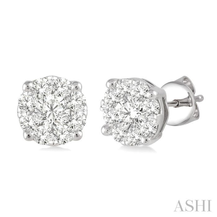 Lovebright Essential Diamond Stud Earrings