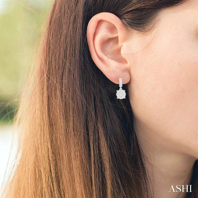 Lovebright Essential Diamond Earrings