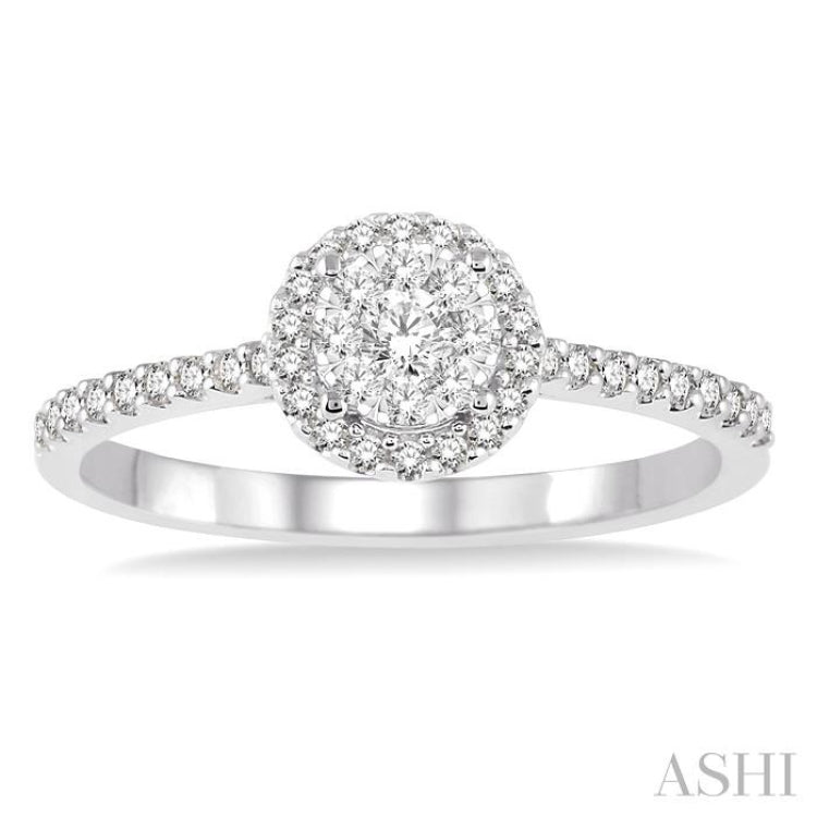 Lovebright Essential Diamond Engagement Ring