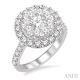 Lovebright Essential Diamond Engagement Ring