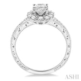 Oval Shape Semi-Mount Diamond Engagement Ring