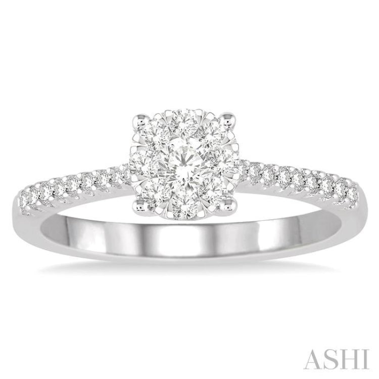 Lovebright Essential Diamond Engagement Ring