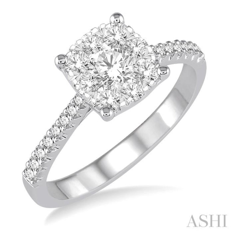 Lovebright Essential Diamond Engagement Ring