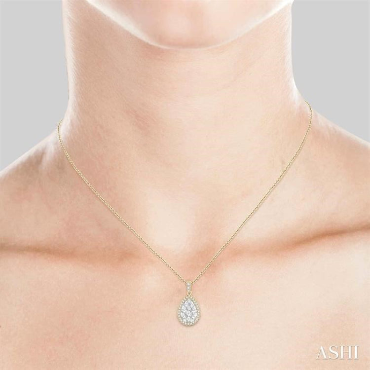 Pear Shape Lovebright Essential Diamond Pendant