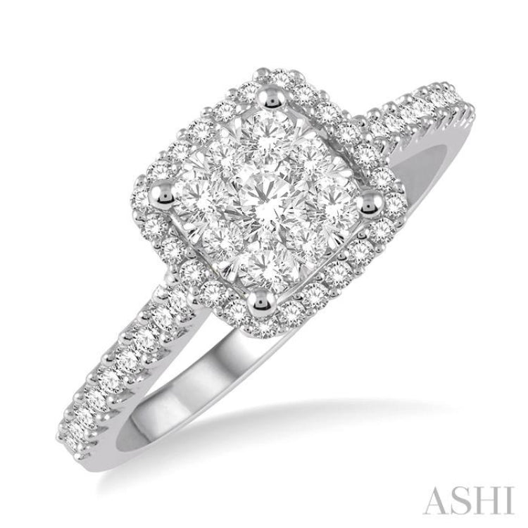 Lovebright Essential Diamond Engagement Ring