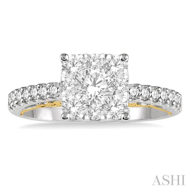 Lovebright Essential Diamond Engagement Ring