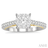 Lovebright Essential Diamond Engagement Ring