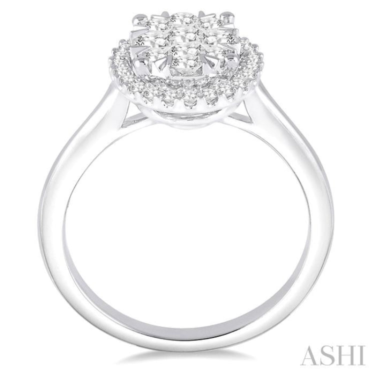 Oval Shape Lovebright Essential Diamond Ring