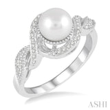 Pearl & Diamond Fashion Ring