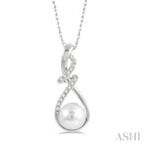 Pearl & Diamond Fashion Pendant