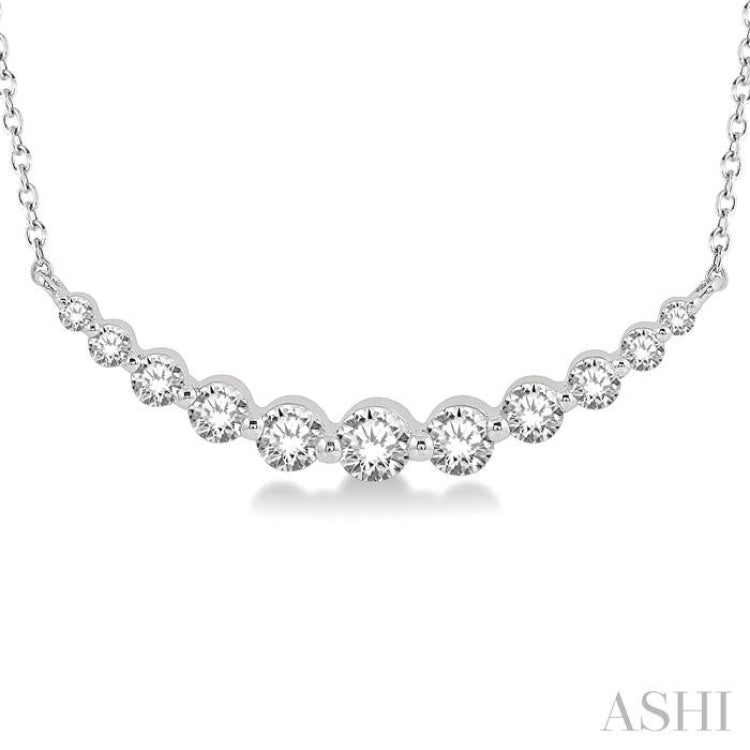 Graduated Diamond Fixed Smile Necklace