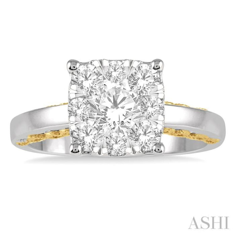 Lovebright Essential Diamond Engagement Ring